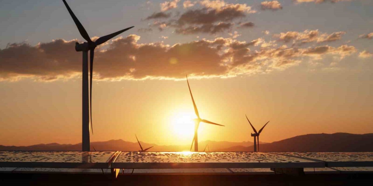 Aydem Yenilenebilir Enerji, 2022’de gelirini 3 kat artırdı