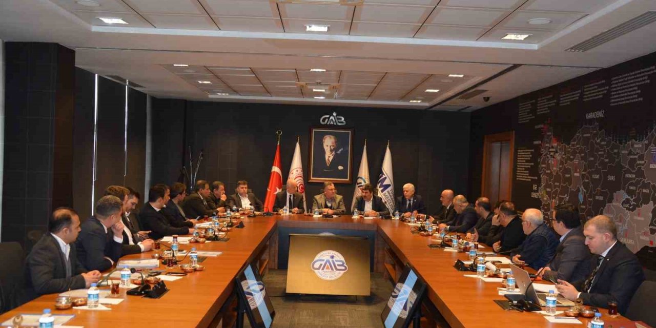 Halı Sektör Kurulu Gaziantep’te toplandı