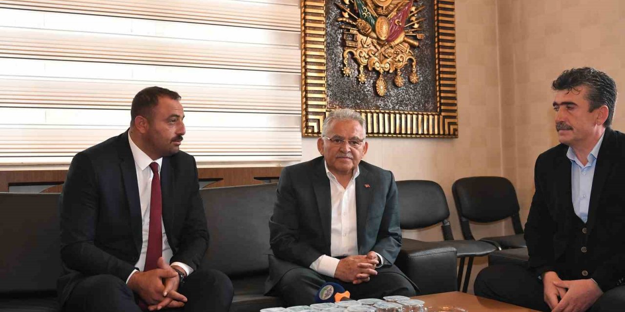 Başkan Büyükkılıç’tan Sarıoğlan’da yatırım değerlendirme toplantısı