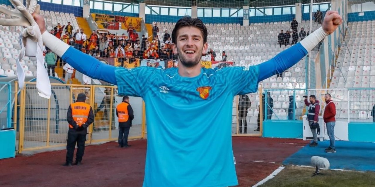 Göztepe, Arda Özçimen’in sözleşmesini uzattı