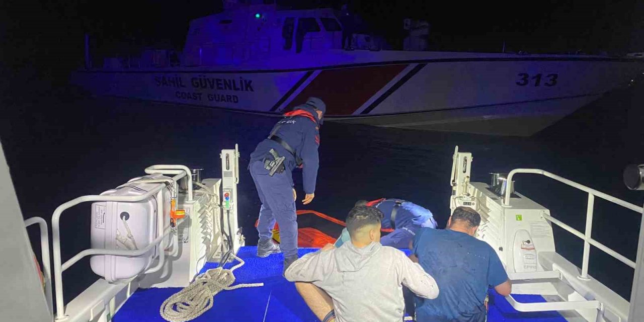 Bodrum’da 13 düzensiz göçmen kurtarıldı