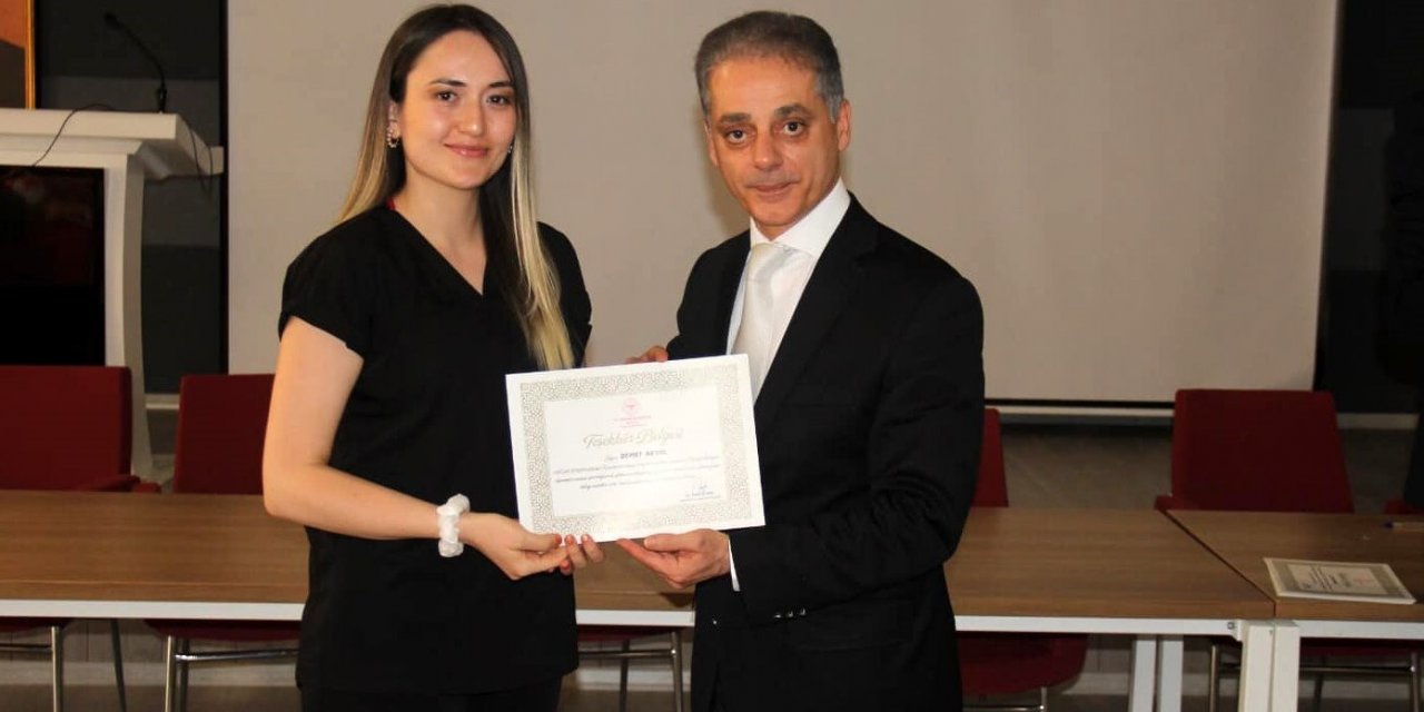 Afet bölgesinden dönen sağlıkçılara teşekkür belgesi verildi