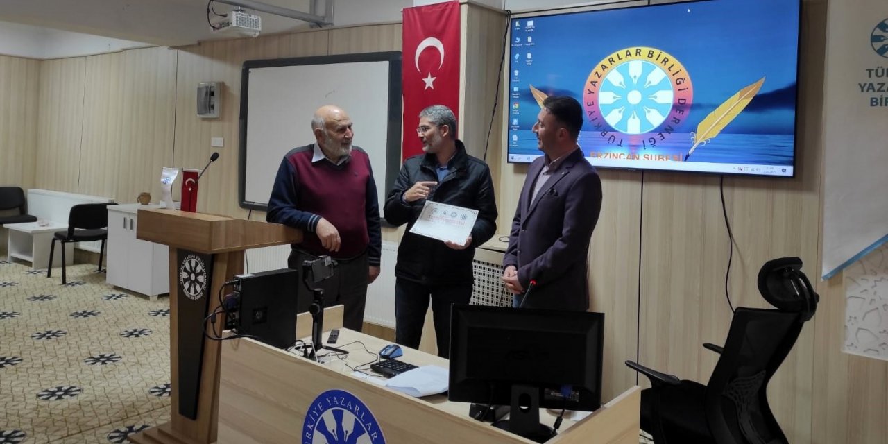 Şair Üstün; “Şiir şuurun yansımasıdır”