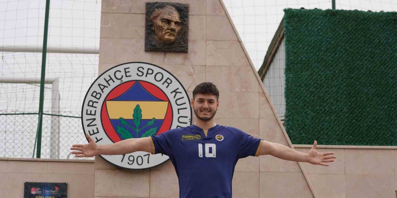 Fenerbahçe, depremzede voleybolcuyu kadrosuna kattı
