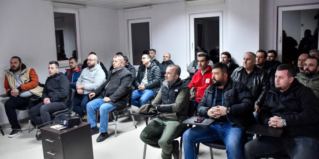 Biga’da bölgenin ilk gönüllü arama ve kurtarma ekibi kuruldu