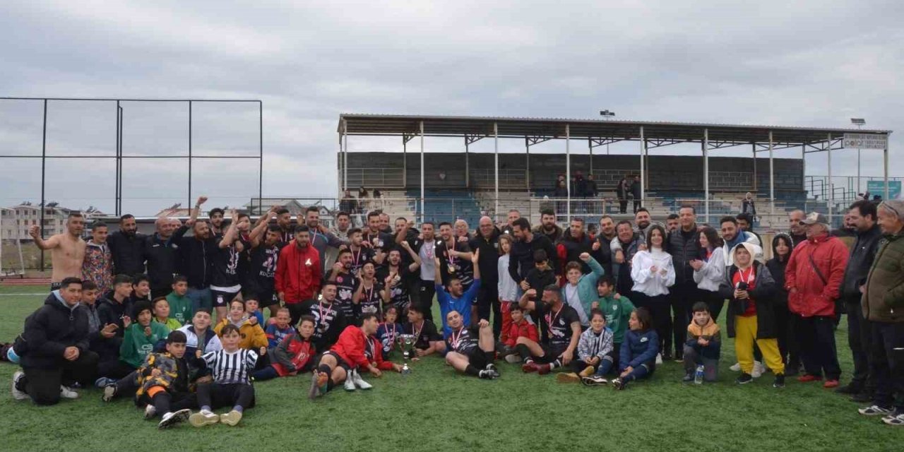 Aydın Süper Amatör’de 4. Grubun şampiyonu ’Altınkumspor’ oldu