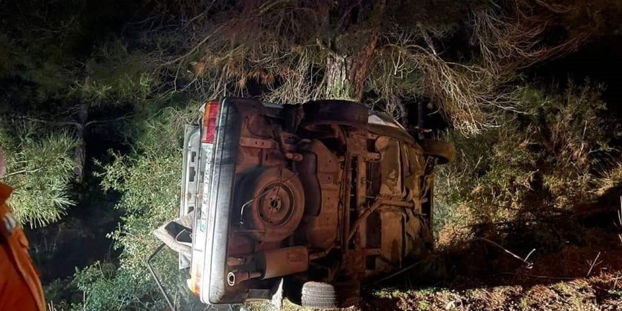 Bayramiç’te ağaca çarpan otomobilin sürücüsü hayatını kaybetti