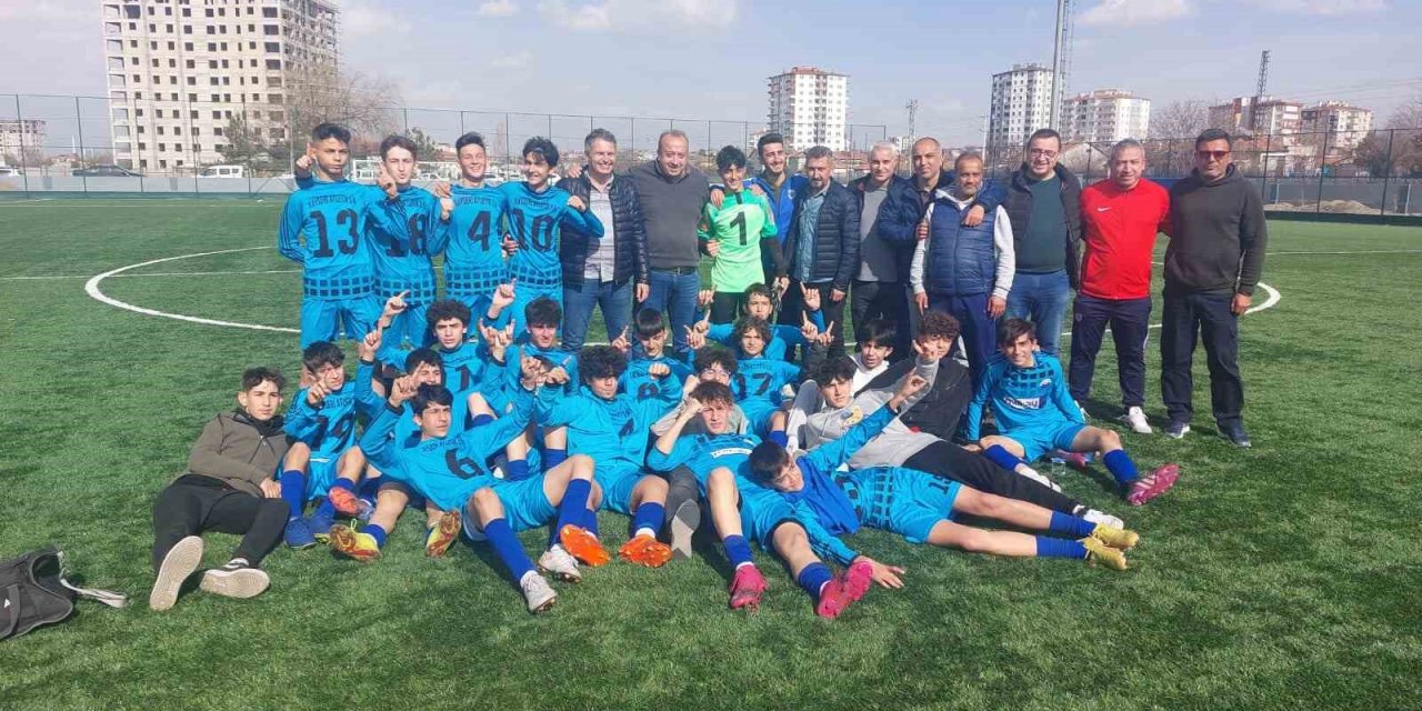 Kayserili 2 takım Türkiye Şampiyonası’na gitmeye hak kazandı