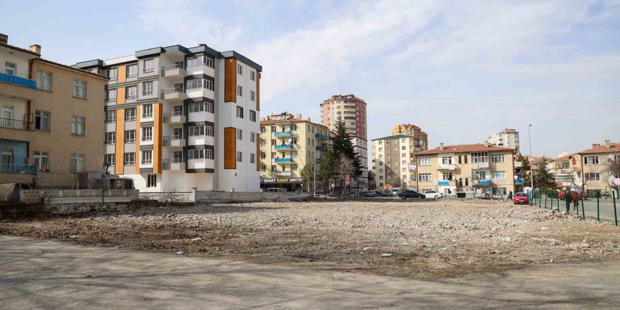 Talas’ta kentsel dönüşüm seferberliği sürüyor