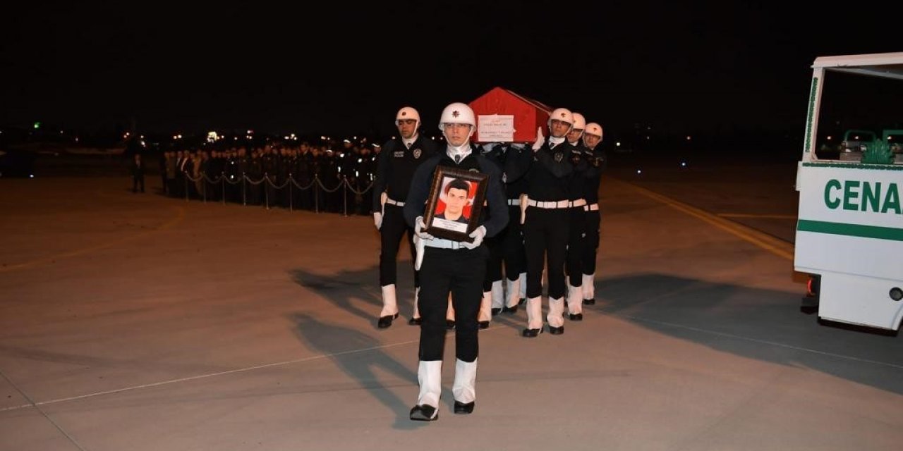 Hatay’da şehit düşen polis memurunun cenazesi memleketine uğurlandı