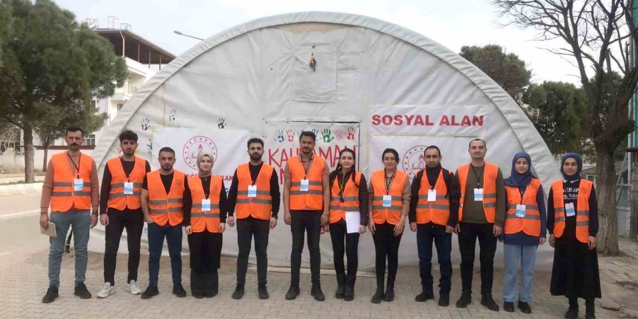 Ardahan’dan deprem bölgesine gönüllü psikososyal destek ekibi gönderildi