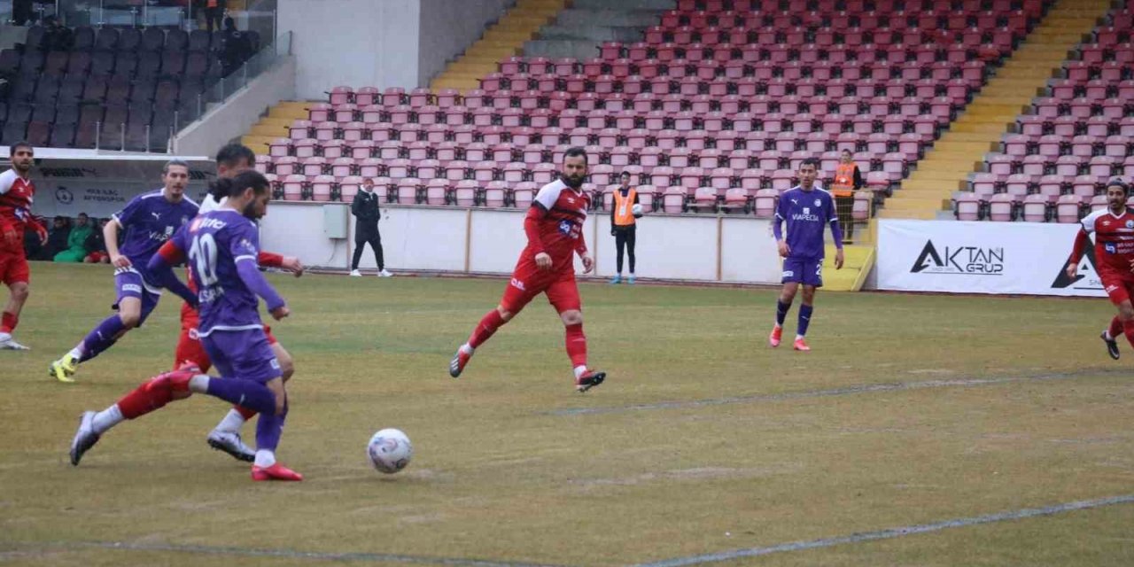 TFF 2. Lig: Afyonspor: 4 - Sivas Belediyespor:0