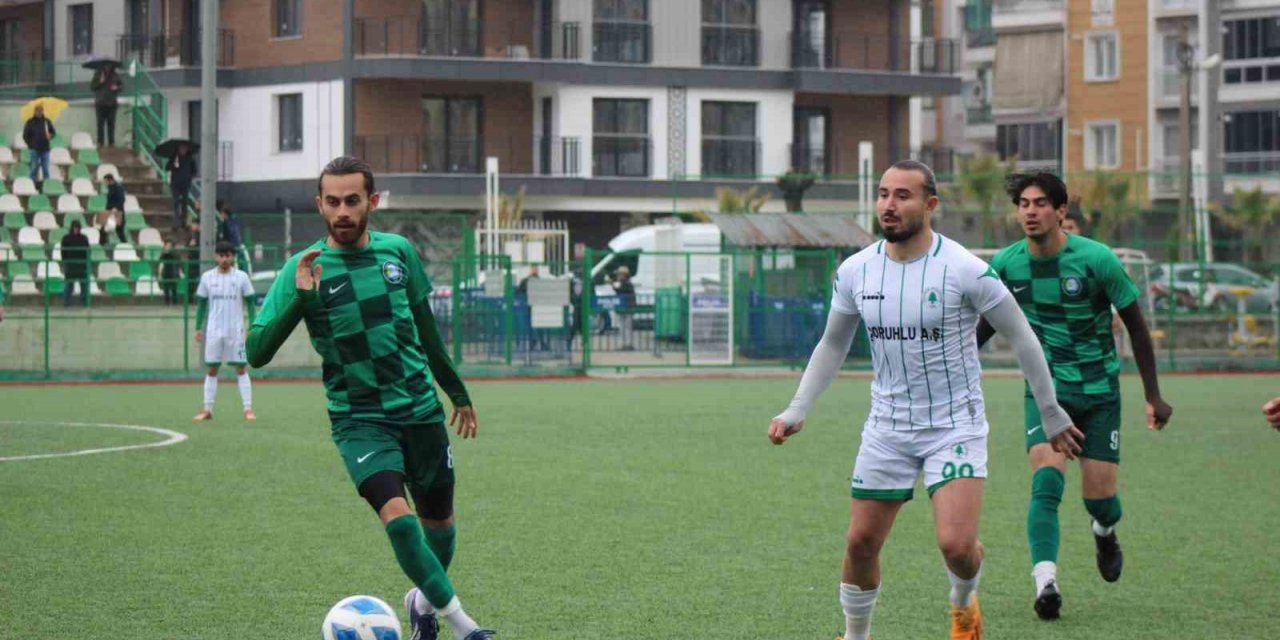 Salihli Belediyespor, Özçamdibispor’a farklı kaybetti