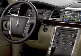 Akıllı otomobily yola çıkıyor