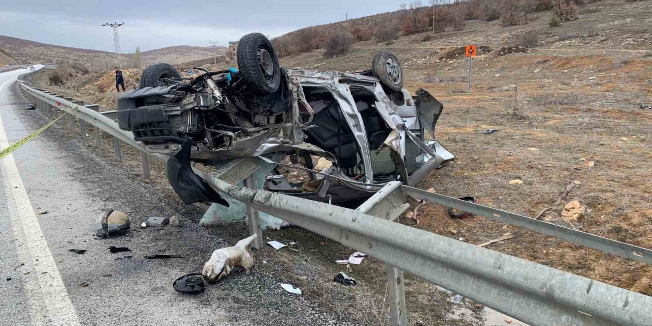 Yozgat’ta feci kaza: Anne-baba öldü, çocukları yaralandı