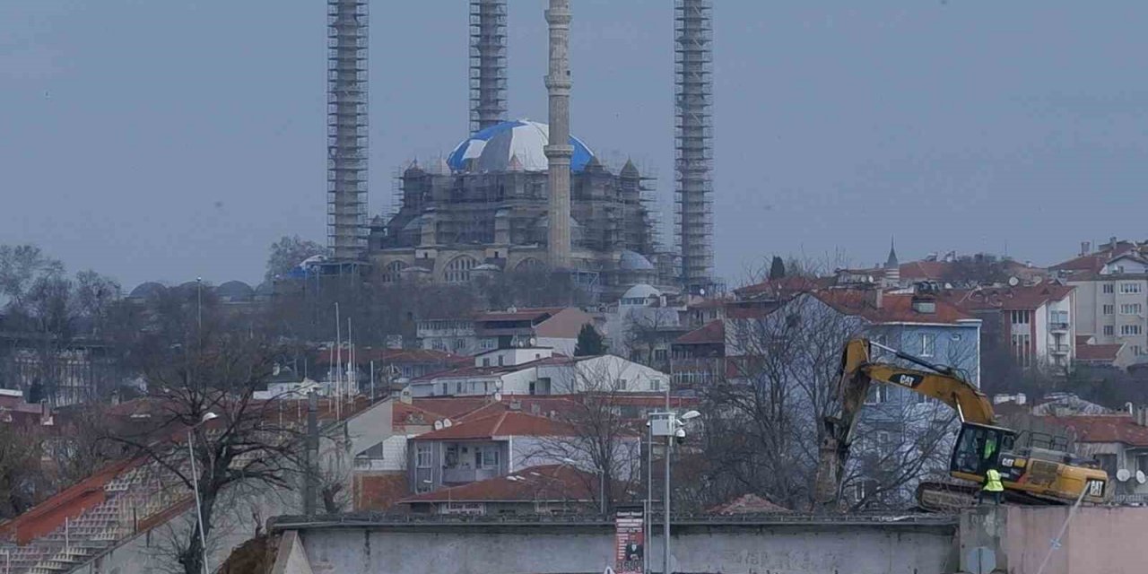 Tarihi Tunca Köprüsü 5 gün trafiğe kapatıldı