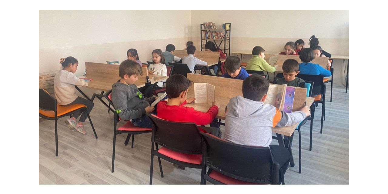 Hisarcık Cumhuriyet İlkokulu Kütüphanesi’nin işlevselliği arttırıldı