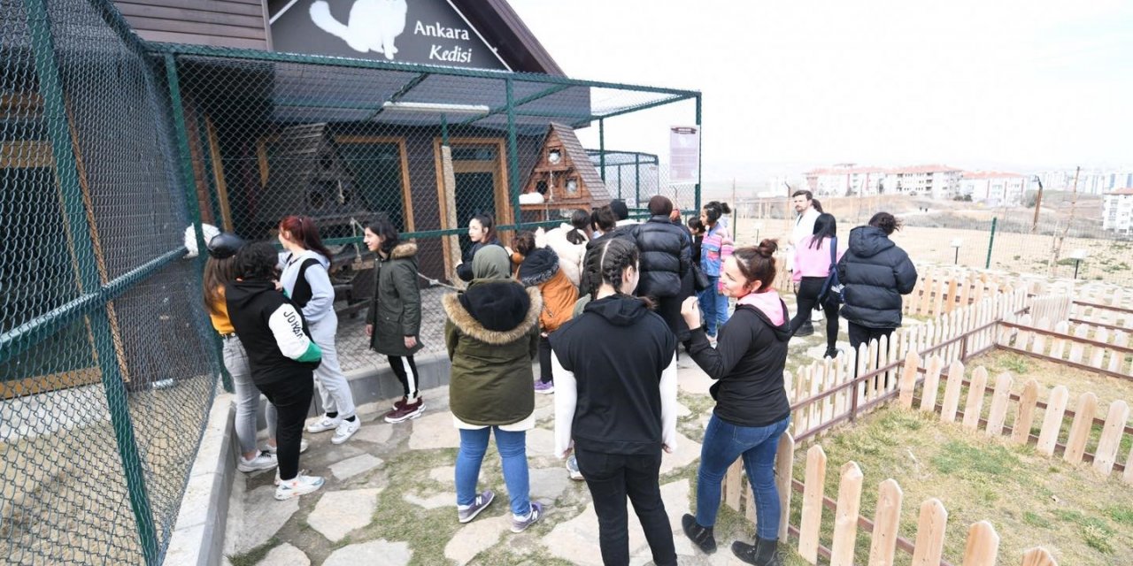 Pursaklar’da depremzede çocukların yüzünü güldüren gezi