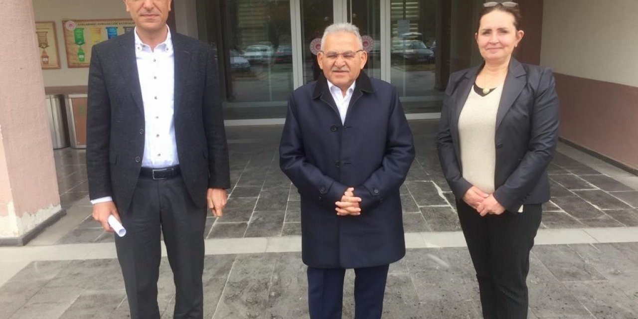 Başkan Büyükkılıç, hasar tespit çalışmaları değerlendirme toplantısına katıldı