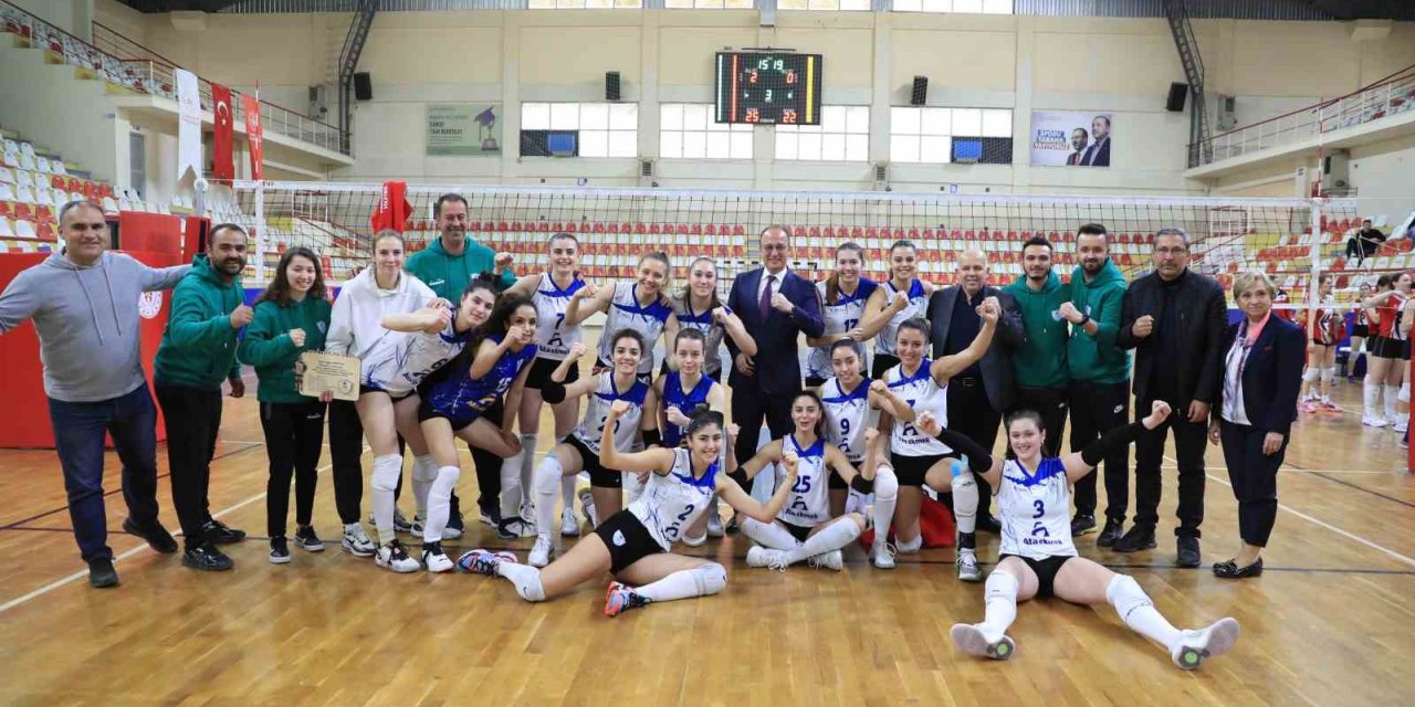 Pamukkale Kadın Voleybol Takımı grup şampiyonu oldu