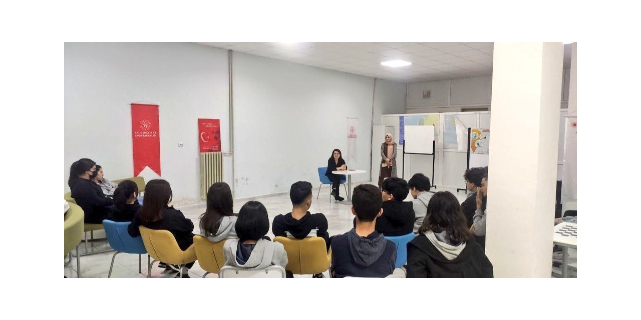 Lise öğrencilerine ‘depremzedelere yaklaşım’ eğitimi