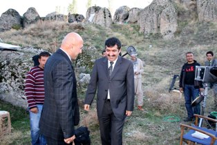 Doğan, 'Tek Türkiye' dizisinin setini ziyaret etti
