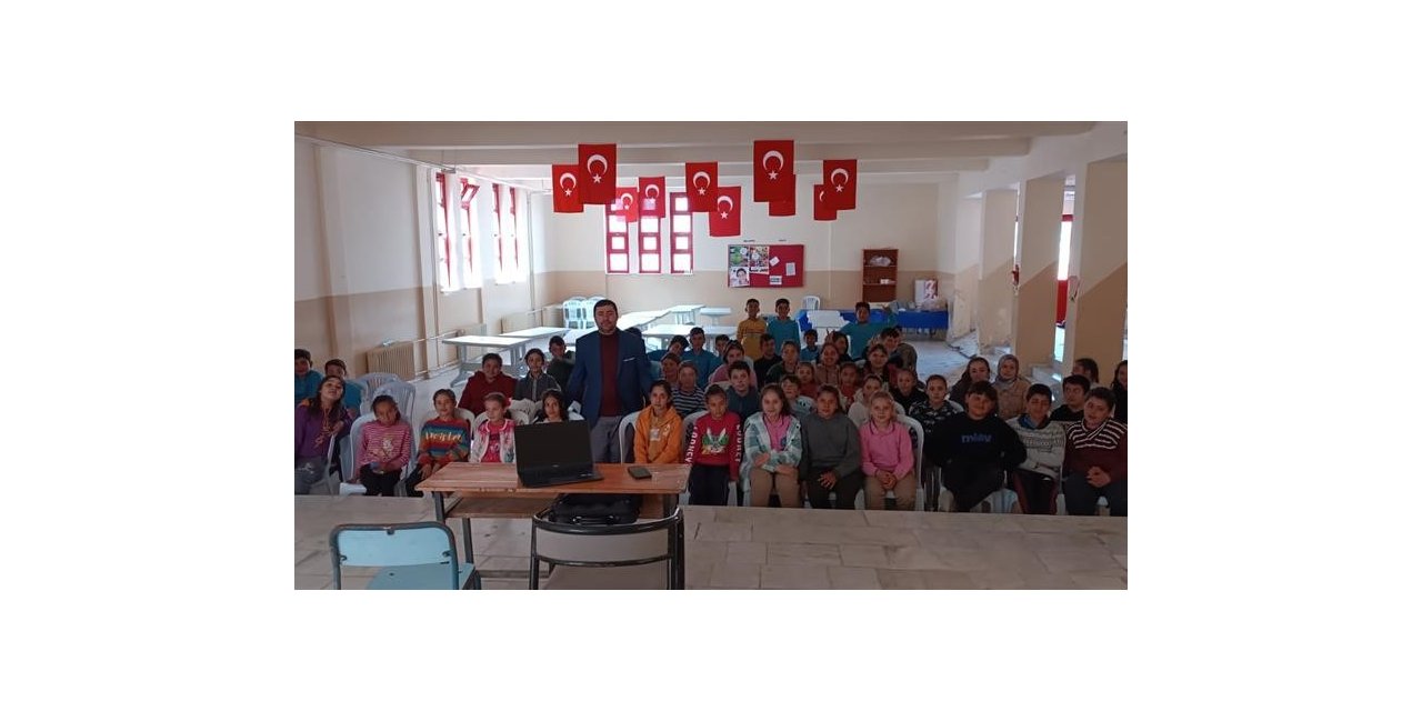 Bozdoğanlı öğrencilere ’değerler ve mahremiyet’ semineri verildi