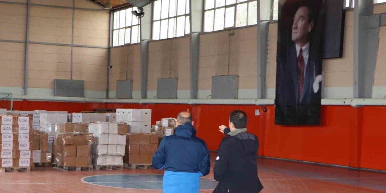 Emirdağ’da afetzedeler için başlatılan yardım kampanyası sürüyor