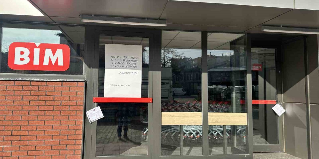 BİM’in aynı ilçedeki iki mağazasına mühür