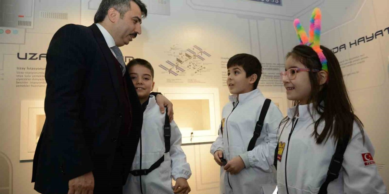 Molla Yegan Çocuk Üniversitesi’nde ders zili çaldı