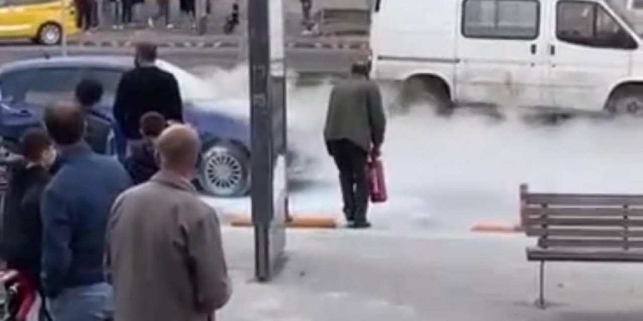 Batman’da seyir halindeki otomobil ve kamyonet alev aldı