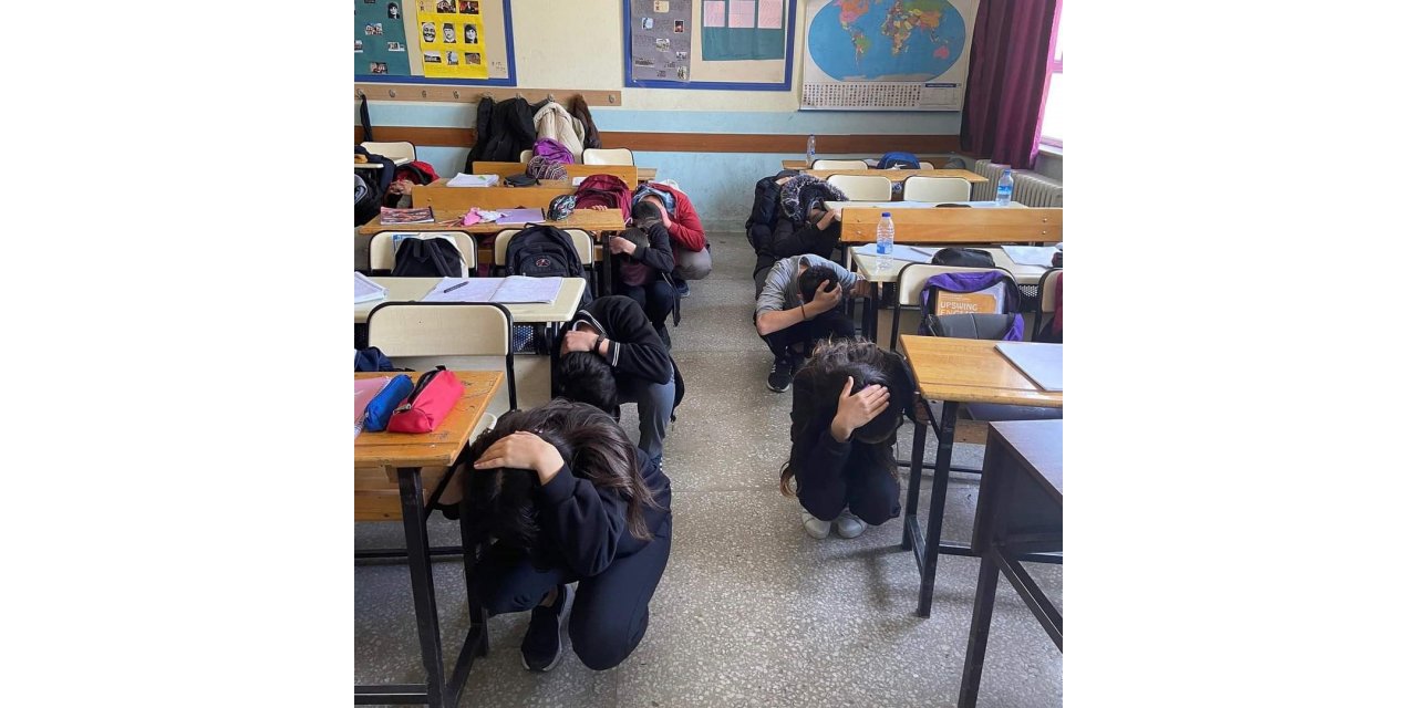 Afyonkarahisar’da deprem tatbikatı yapıldı