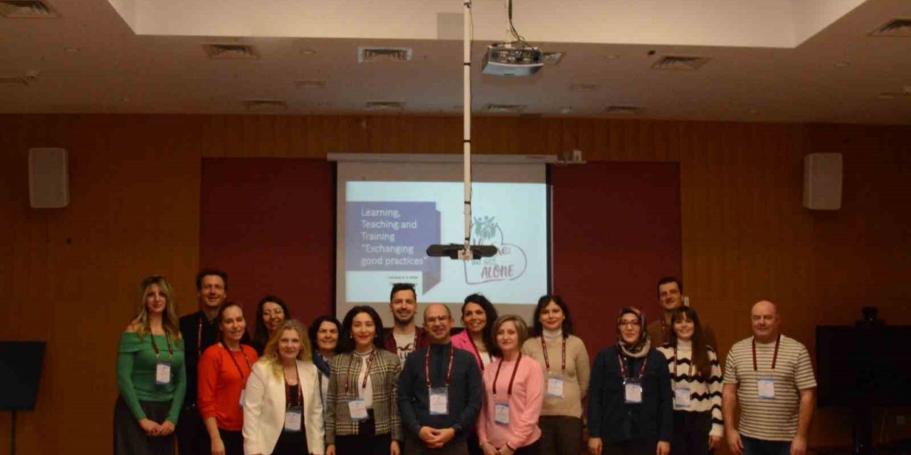 “Erasmus+ KA226 Dijital Eğitime Hazırlık Projesi” gerçekleştirildi