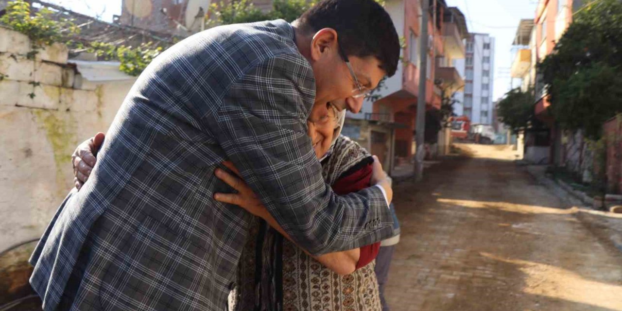 Başkan Özcan: “Güçlü Türk kadınının evladı olmaktan şeref duyuyorum”