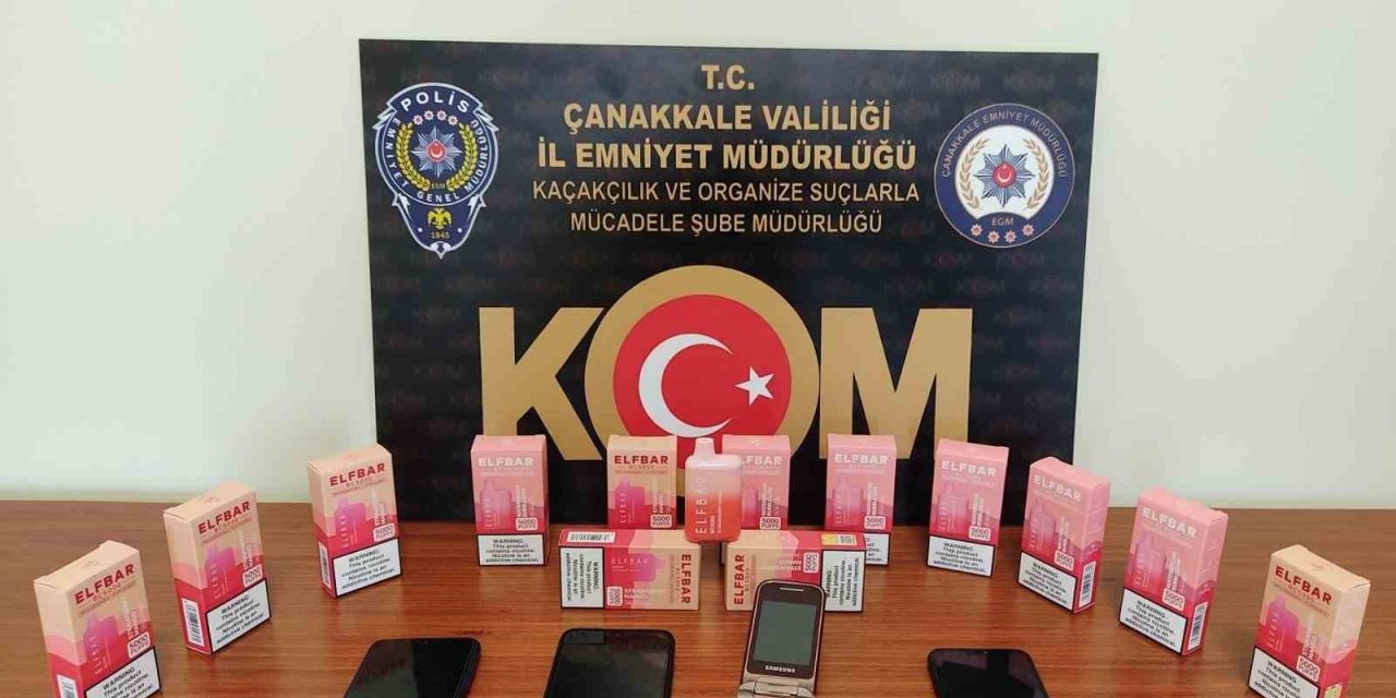 Ezine’de klonlanmış cep telefonu ile gümrük kaçağı elektronik sigara ele geçirildi
