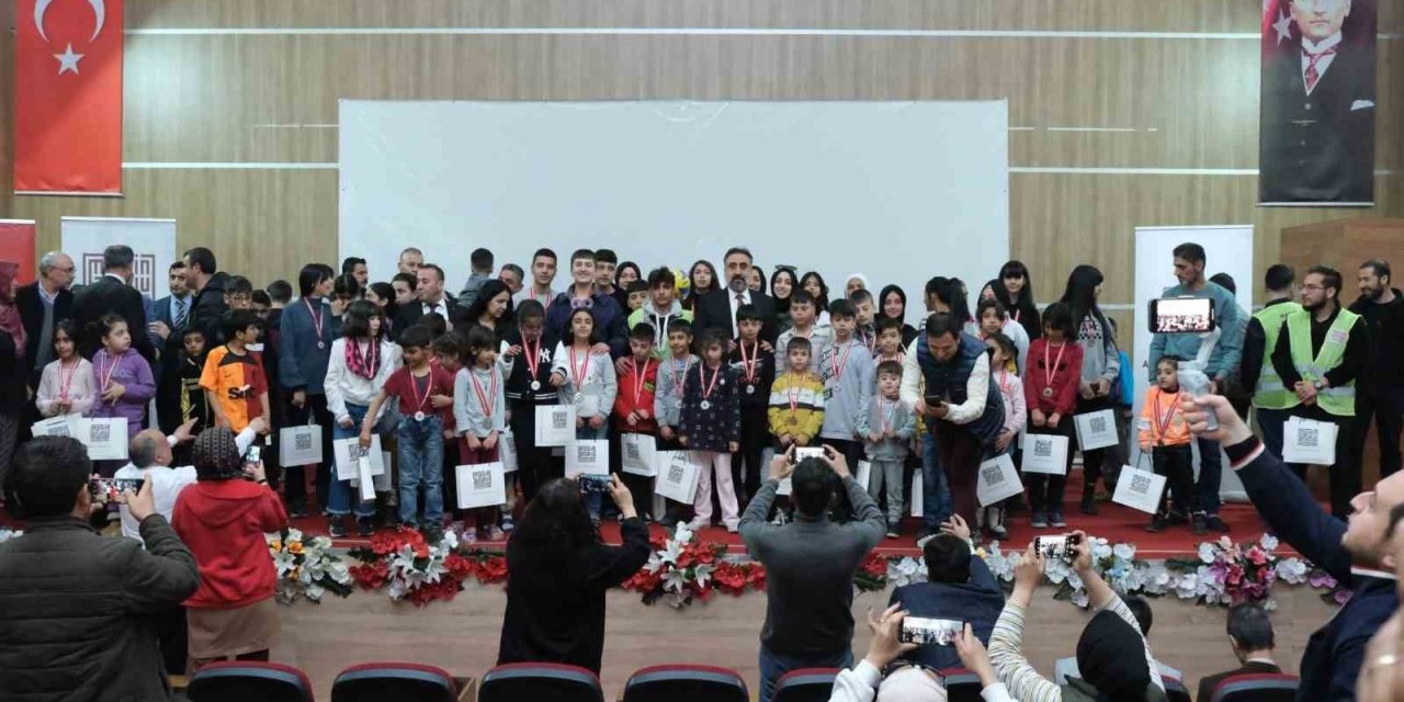 Mardin’de depremzede çocuklar spor turnuvalarıyla moral buluyor