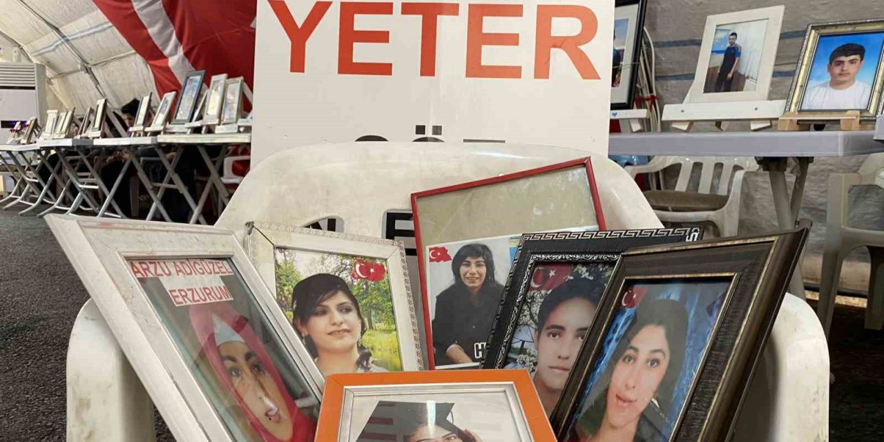 Yüreği yanık anneler 8 Mart Dünya Kadınlar Günü’nde de eylemlerine devam etti
