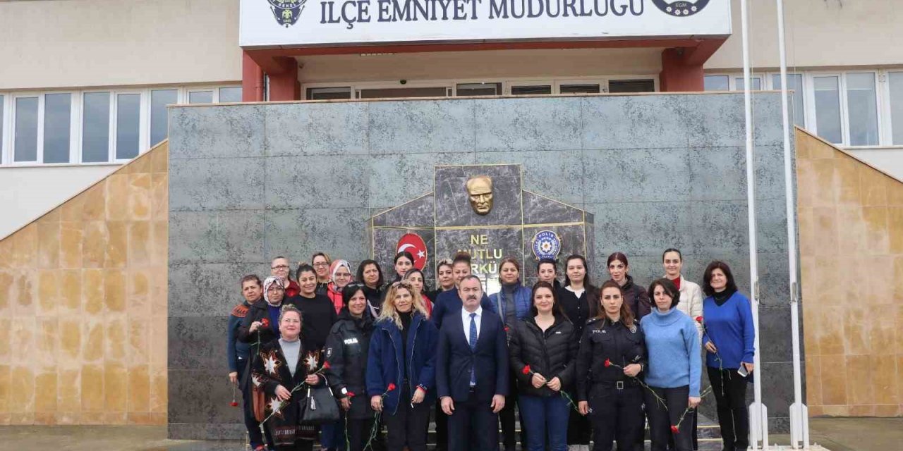 Nazilli’de kadın polislerin günü kutlandı