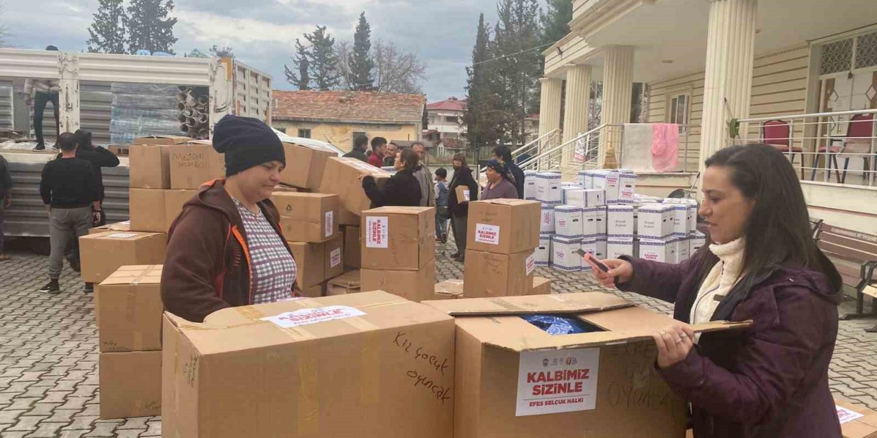 Selçuk’tan deprem bölgesine kadın dayanışması