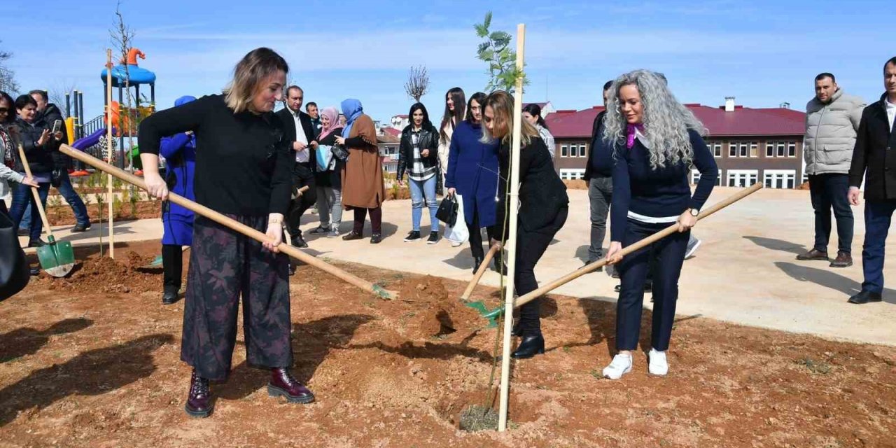 Trabzon’da cinayete kurban giden kadınlar için hatıra ormanı oluşturuldu