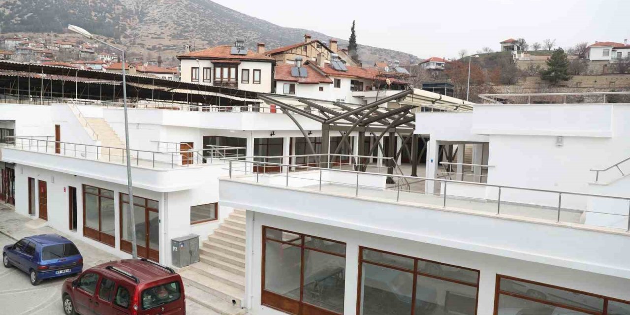 Elmalı Kadın Emeği Üretim Atölyesi tamamlandı