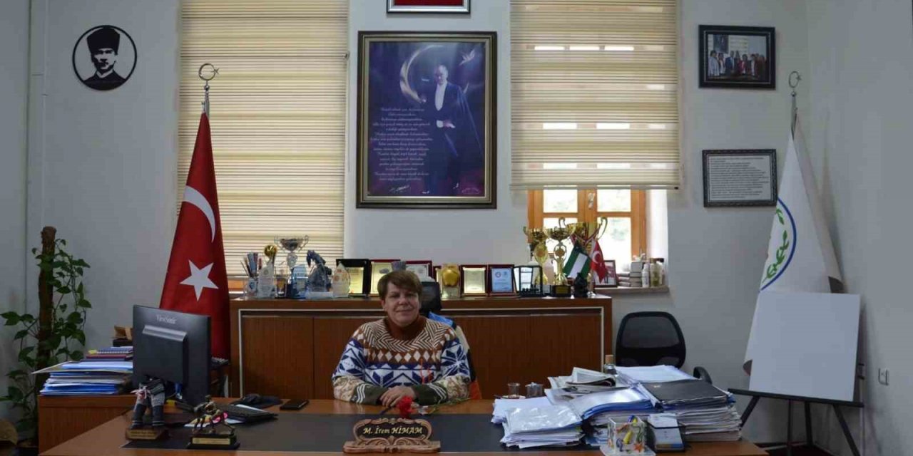 8 Mart’ta başkan makamı kadınlara bıraktı