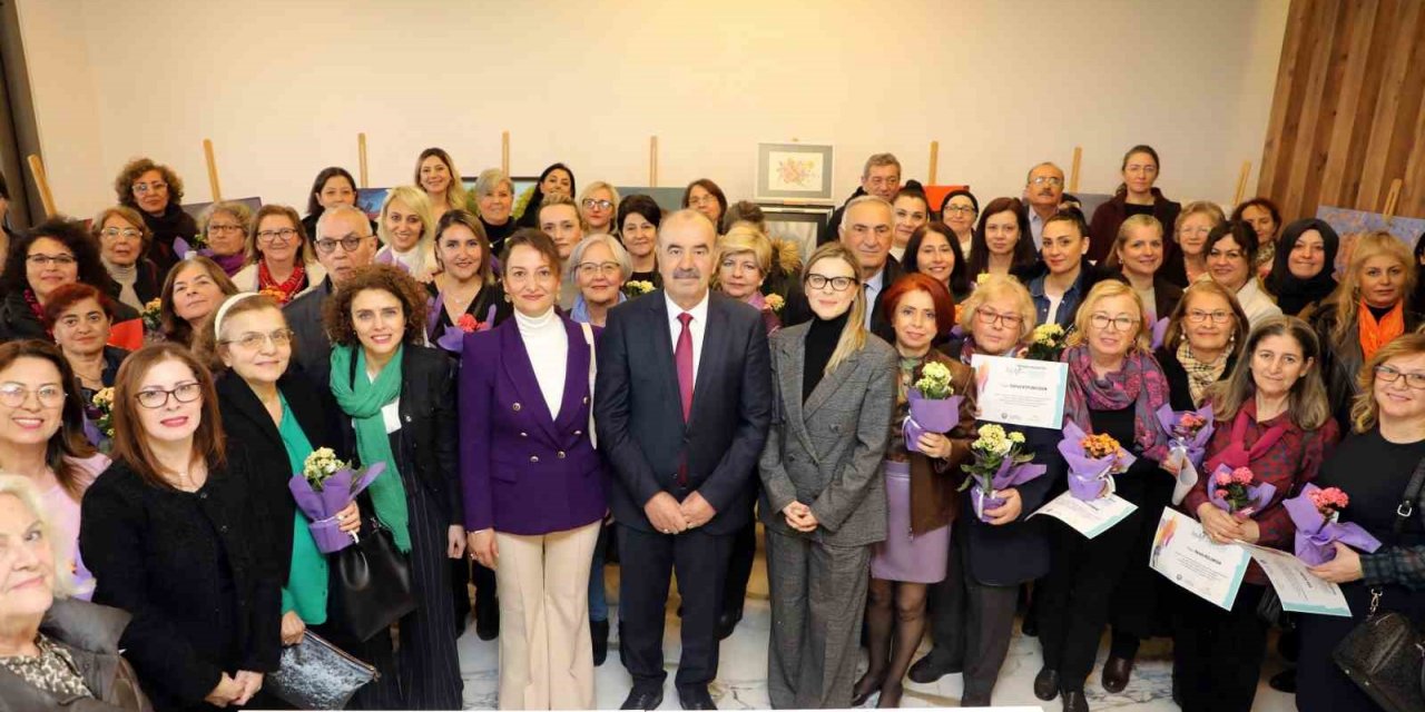Mudanyalı kadınlar resim sergisinin gelirlerini depremzedelere bağışlayacak