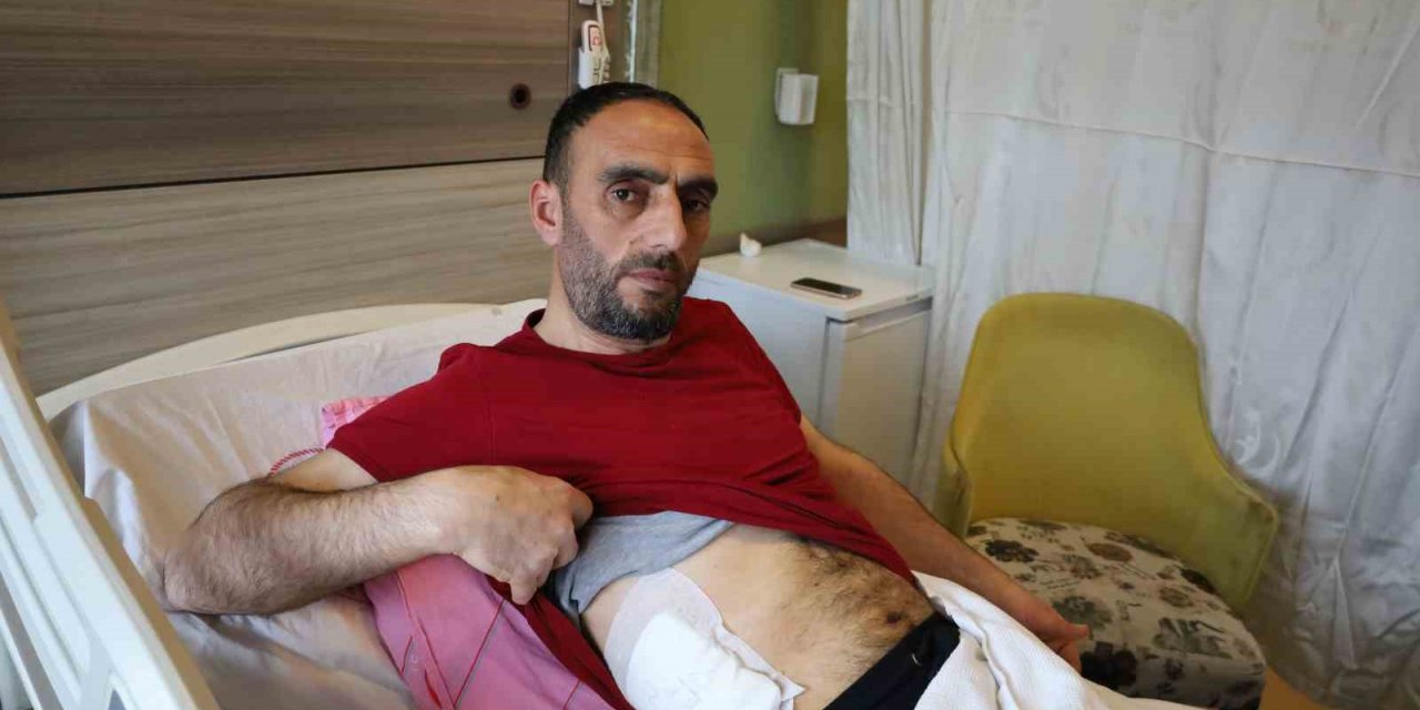 Genç kıza yapılan tacizi engellemek isterken bıçaklandı