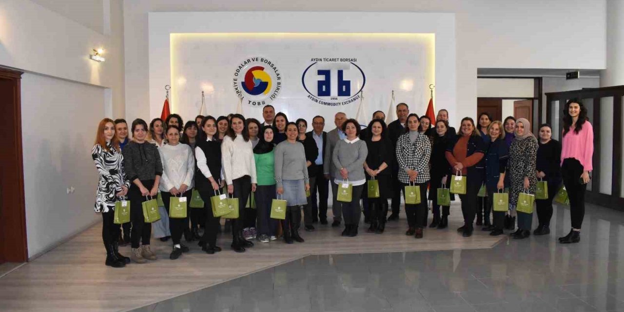 Borsa’da kadın personeller unutulmadı