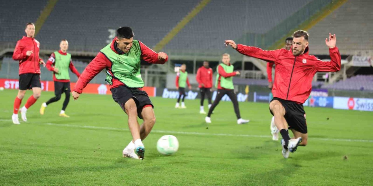 Sivasspor, Fiorentina maçının taktiğini çalıştı
