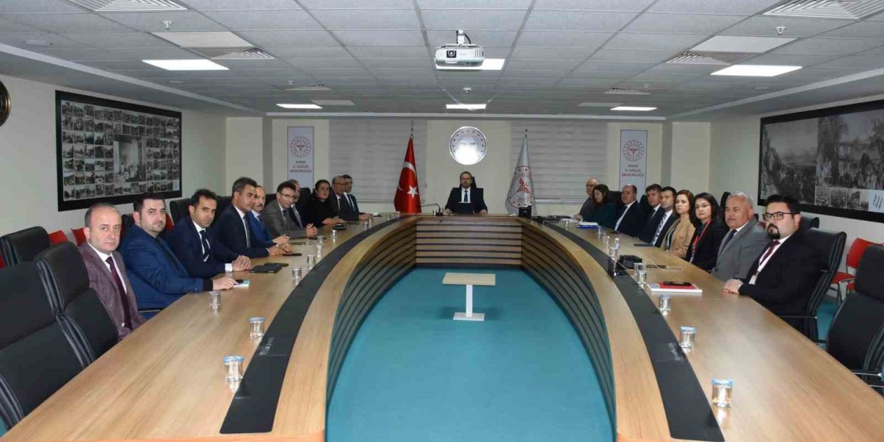 Aydın’da kamu hastanelerin son durumu masaya yatırıldı