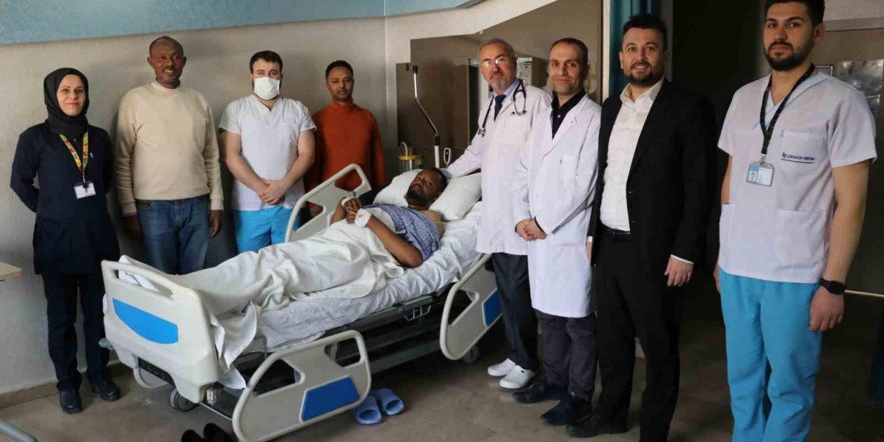 7 bin kilometreden şifa için Van’a geldi