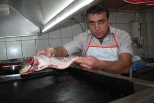 Evde balık pişirme derdine son