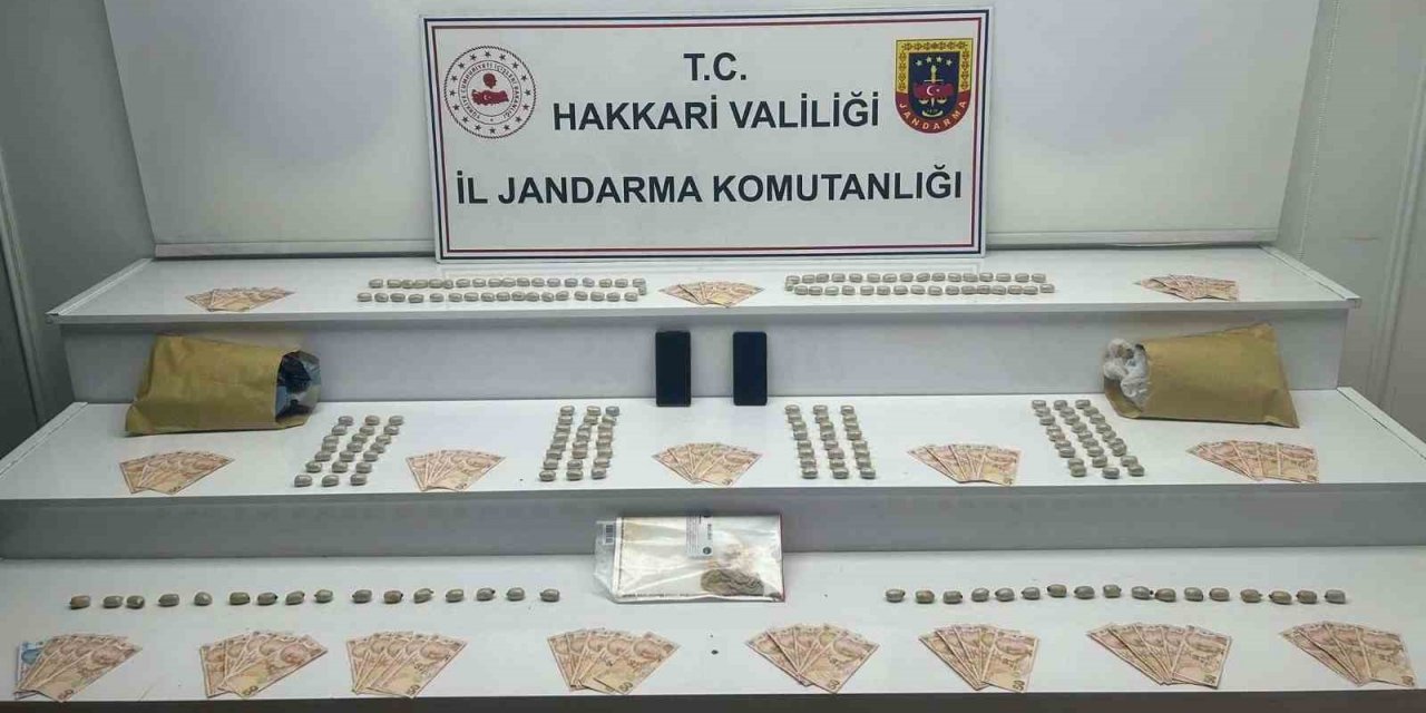 Yuttukları uyuşturucuyla İstanbul’a gitmek isteyen 2 kişi yakalandı